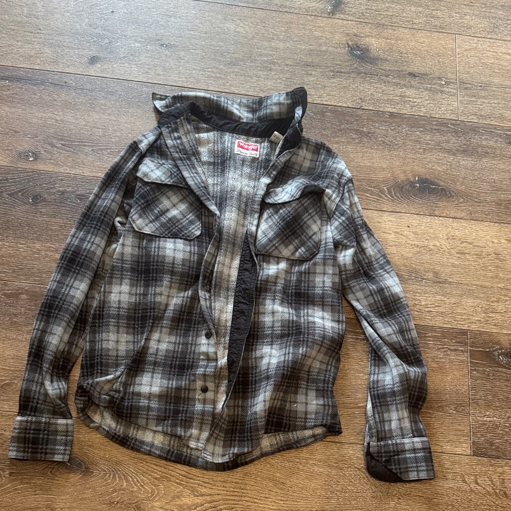 Wrangler flannel‎ fleece button down small